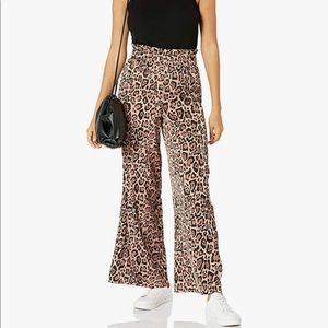 SIVAN AYLA Amazon drop limited edition leopard pants!